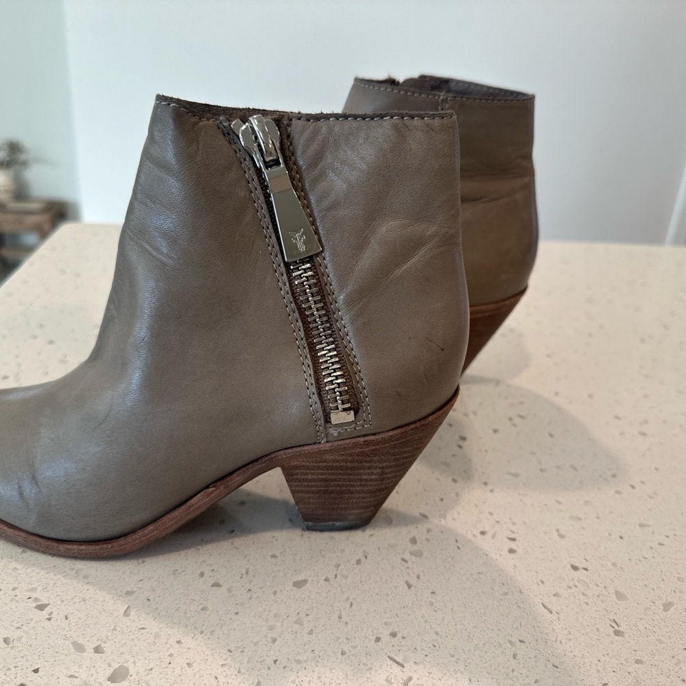 Frye Lila bootie Taupe Ankle Booties with Zipper 7